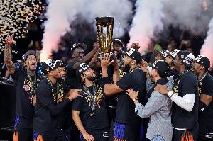 ESPN解说员在尼克斯夺冠瞬间使用与骑士夺冠时相同台词：结束了！