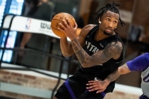 爵士官方晒达林·彼得森训练照：早已习惯于这种高强度的磨砺